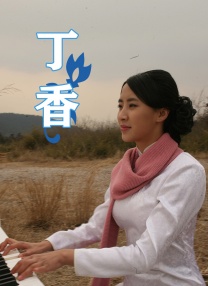 校花喂我乳我掀起她裙子视频